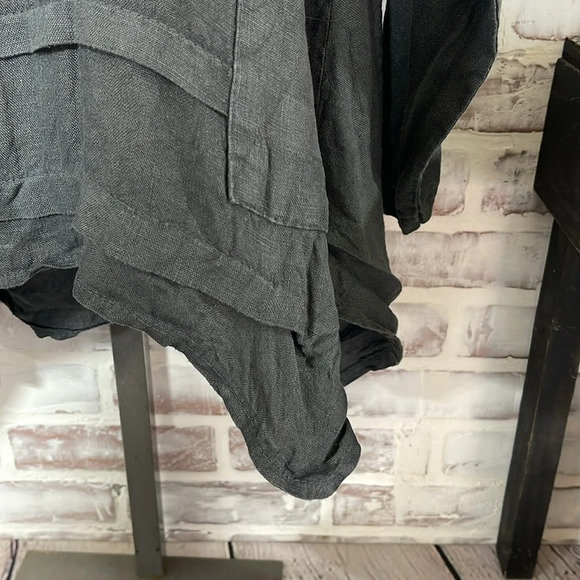 Handkerchief corner blouse small - Picture 2 of 6